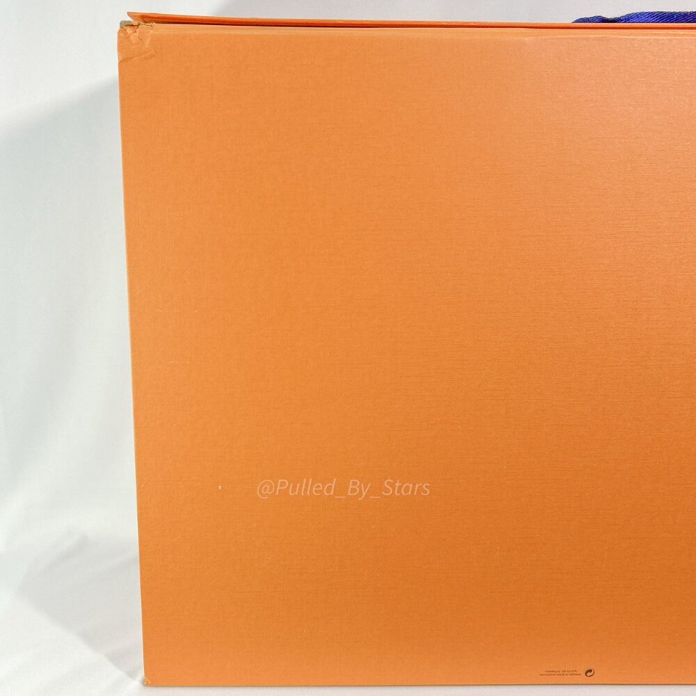 LOUIS VUITTON Large Orange Foldover Magnetic Gift Box w/ Handle (17" x 23" x 9") - Picture 4 of 16